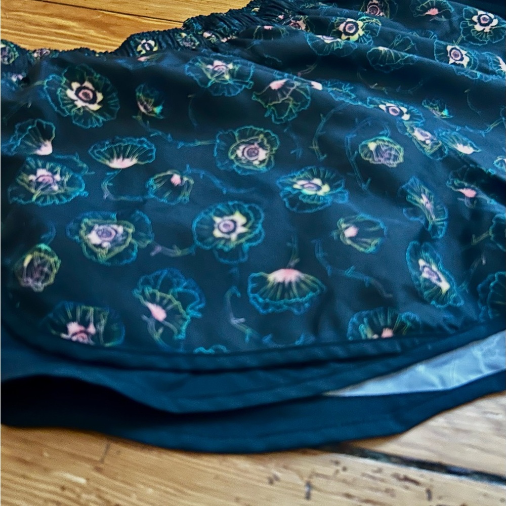 Nike Dark Floral Women's Skater Skirt